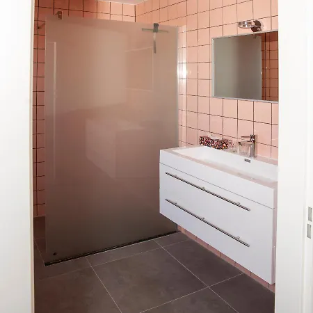 ゲストハウス The Farmer's Daughter フェンラユ