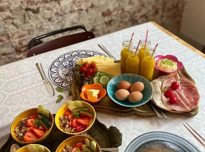 The Farmer's Daughter 3*